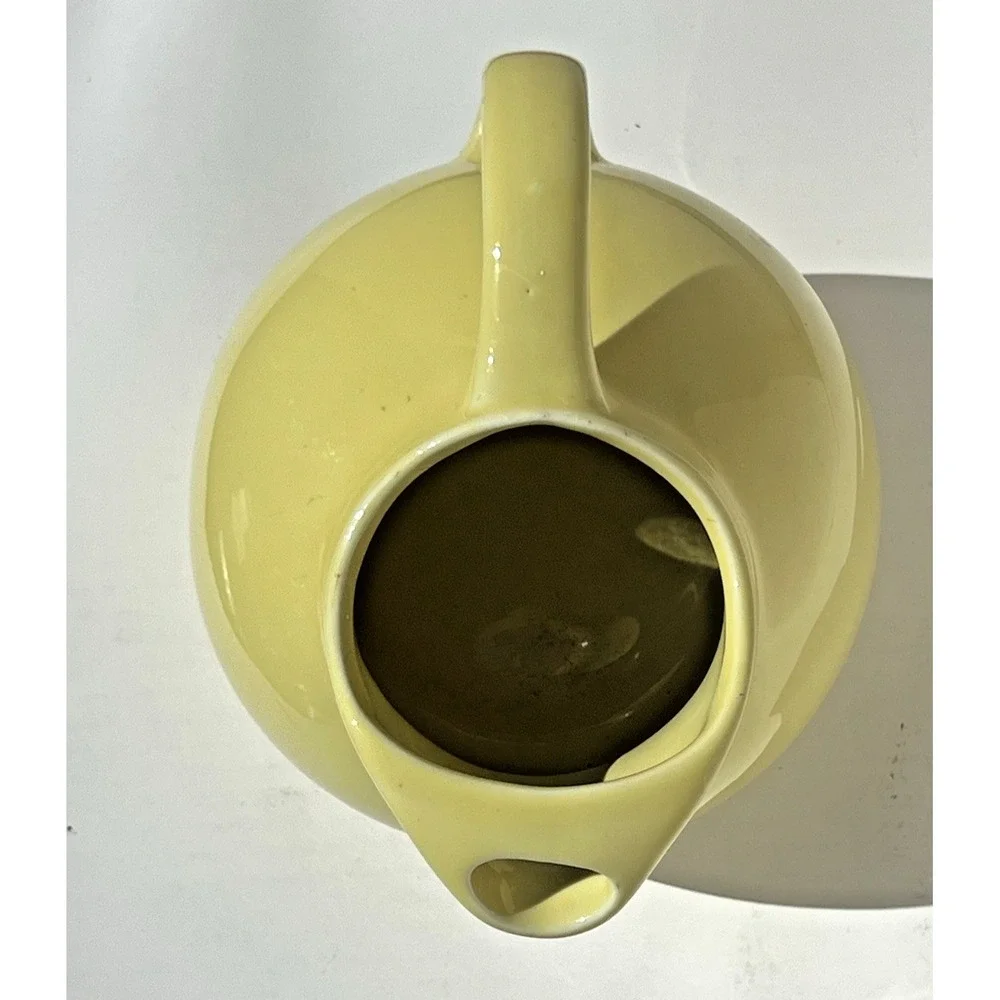 Ball Pitcher Hall China Yellow‎ Ice Lip Mid Century 64 oz Ceramic Vintage Server